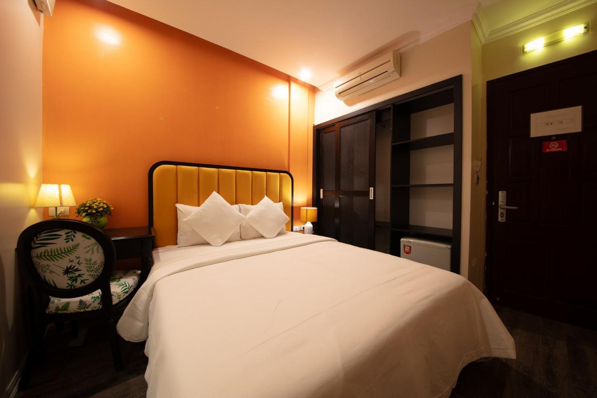Omina Hanoi Hotel & Travel Exterior photo