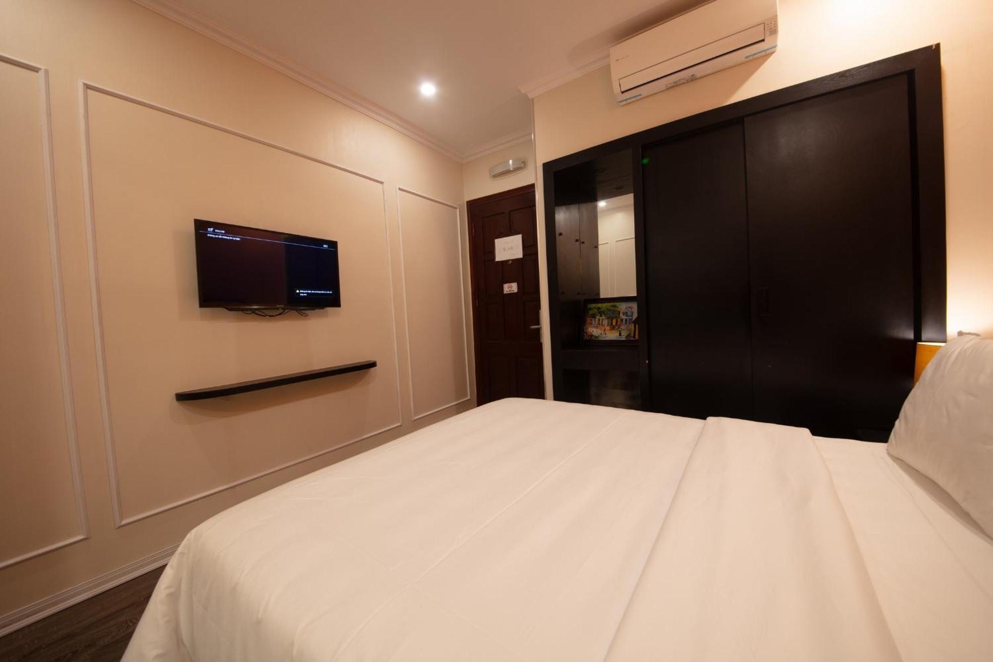 Omina Hanoi Hotel & Travel Exterior photo