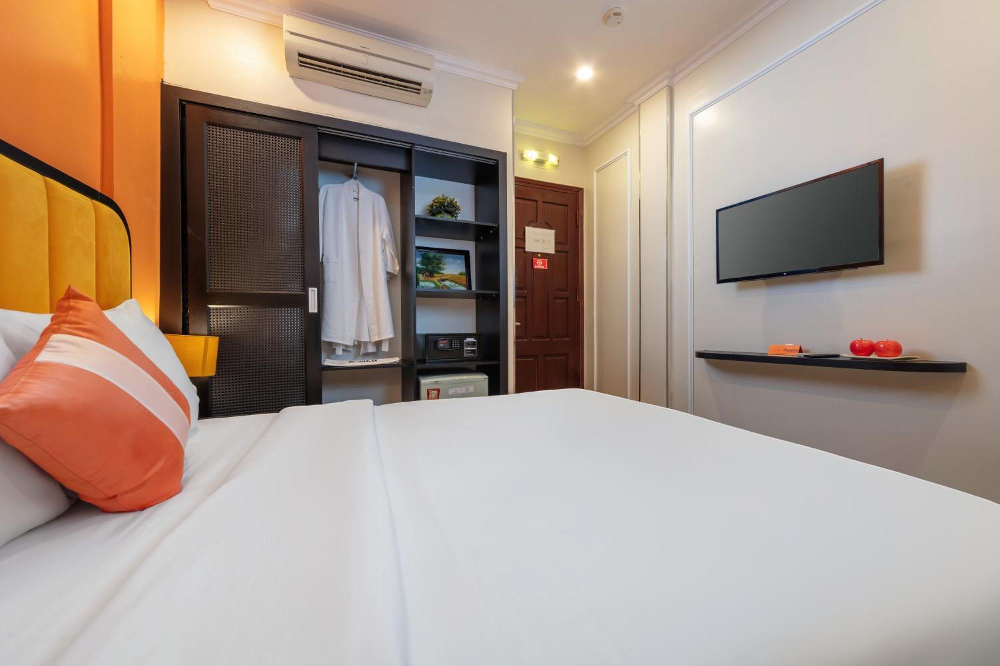 Omina Hanoi Hotel & Travel Exterior photo