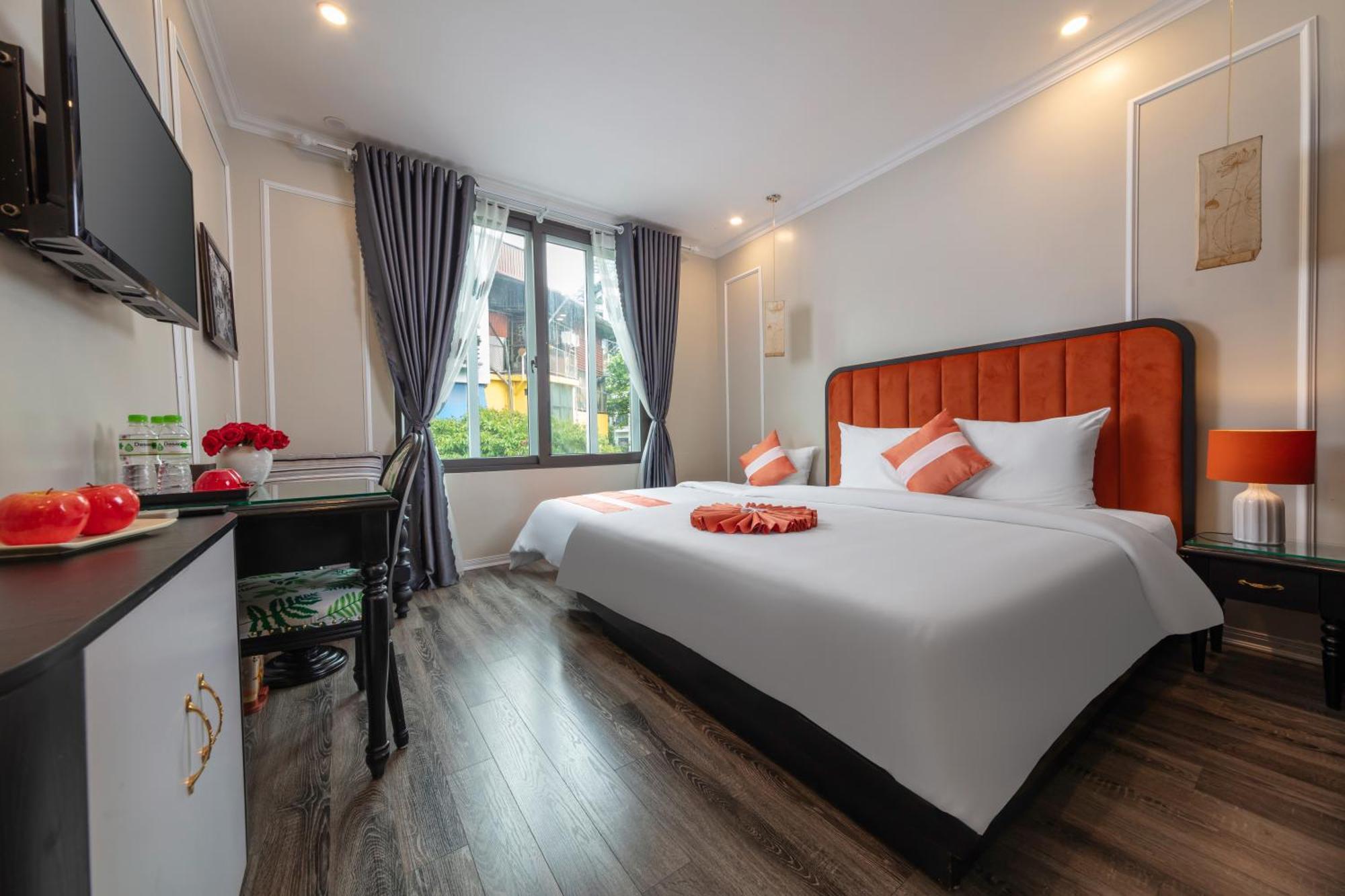 Omina Hanoi Hotel & Travel Exterior photo